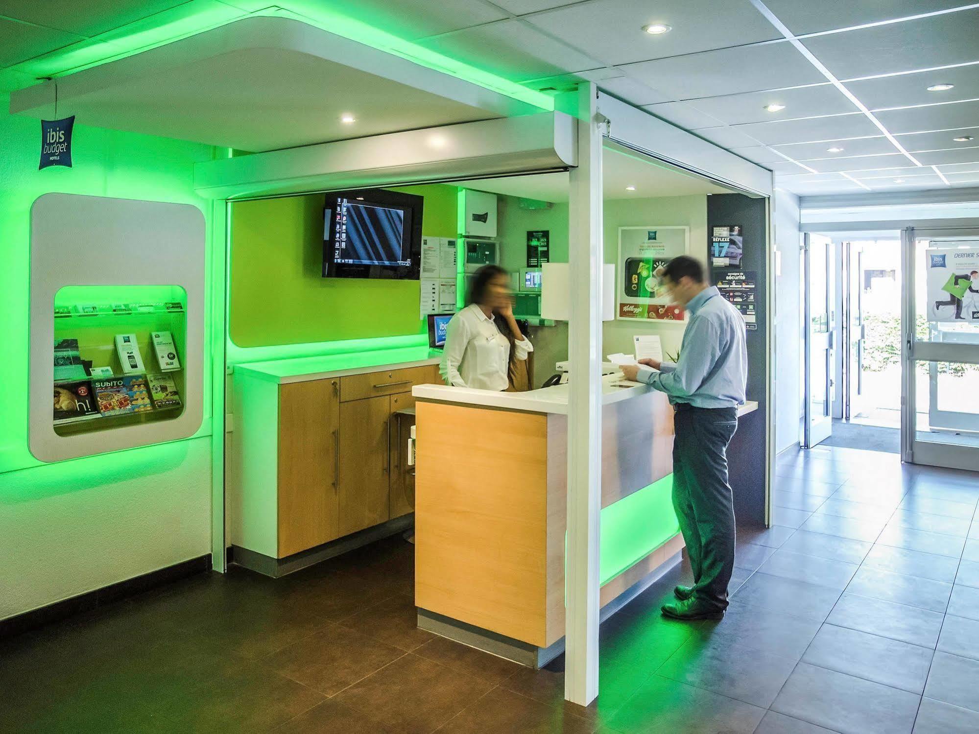 Ibis Budget Aeroport Le Bourget Garonor Le Blanc-Mesnil Exterior photo